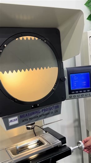 Precision at Work: Measuring Thread Angles with Accuracy! 📐✨#ThreadMeasurement#PrecisionEngineering