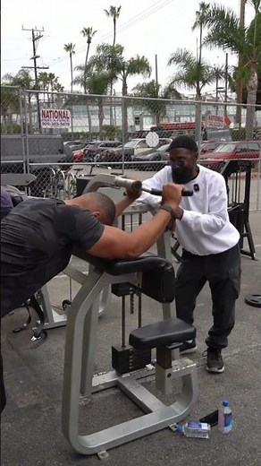 Biceps on a Triceps Machine? Charles Glass Shows You How It’s DONE! #charlesglass #goldsgym