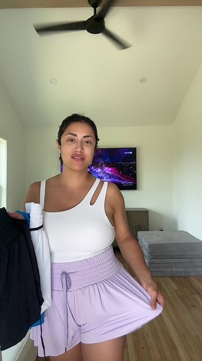 Amazing Butterfly Shorts for Summer Outfits