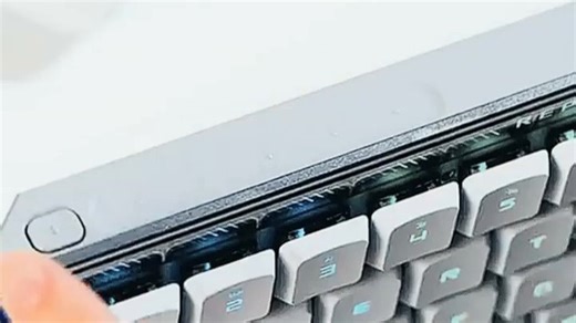 ROG魔导士RXLP矮光轴械键盘上手体验