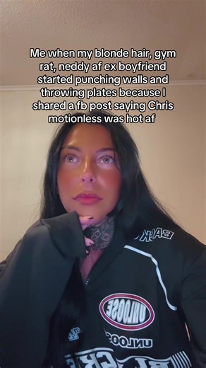 He was an emotional wee princess and I Was 22 and he’s forever traumatised me and put me off blonde men for life 😂😂 #insecuremen #motionlessinwhite #chrismotionless