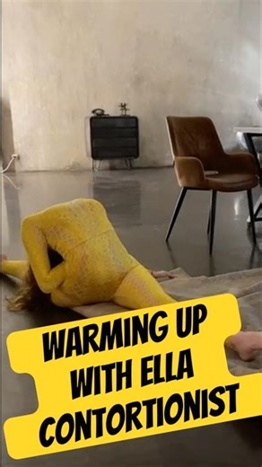 #Contortionist #FlexibilityGoals #Oversplit #StretchGoals #CircusArts #BendDontBreak #warmup