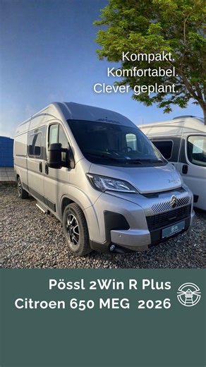 🚐 PÖSSL 2WIN R PLUS – KOMPAKTES REISEMOBIL MIT MAXIMALEM KOMFORT Modelljahr 2026 | Citroën Jumper 2.2 BlueHDi | 140 PS | Jetzt verfügbar Der 2Win R Plus überzeugt mit cleverem Raumkonzept, gemütlichem Schlafbereich und extra Stauraum dank Hochdach – ideal für Paare, die kompakt reisen und dennoch auf Komfort nicht verzichten möchten. 🔧 Technische Daten: • Schaltgetriebe • Maße (L x B x H): ca. 599 x 205 x 281 cm • Gesamtgewicht: 3.500 kg • Schlafplätze: 2, Querbett • Seitensitzgruppe 🛠️ Ausst