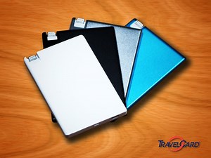 TravelCard is An Extremely Portable External Charger That Can Easily Slip In Your Wallet