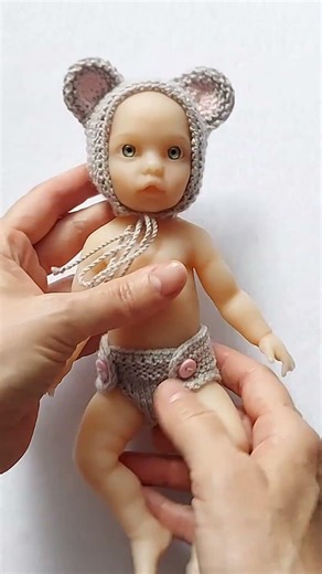 9 Inch Doll Bear Bonnet 🧸 Color Change Outfit. Knitting Pattern #dollclothes #babydoll #shorts