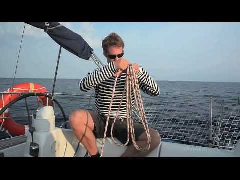 École de voile croisière - lover un bout