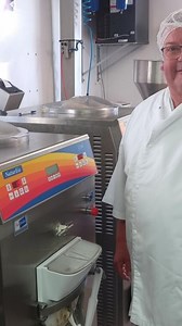 Eure : ce paysan devenu glacier cartonne avec ses glaces fermières artisanales ➡️ https://l.paris-normandie.fr/MqY | Paris Normandie