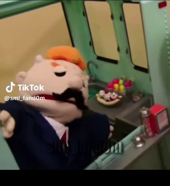 #junior was an icon in this video idc… #sml #smlfandom #smljunior #sml_fand0m #smlpuppets #mamaowl #chappellroan #charliexcx #fyp #fypシ゚viral #fypシ #sml_team🌹