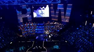 Robbie Williams - My Way [HD] Live At Royal Albert Hall, Kensington, London - 2001