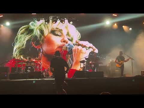 Miley Cyrus Sings Angels Like You Live at Lollapalooza 2021