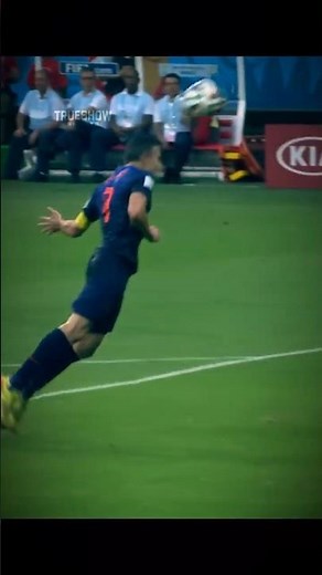 Van Persie ICONIC Flying Dutchman Goal