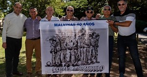Malvinas, 40 años: el emotivo reencuentro de “Los 12 del Patíbulo”, los últimos prisioneros de guerra liberados