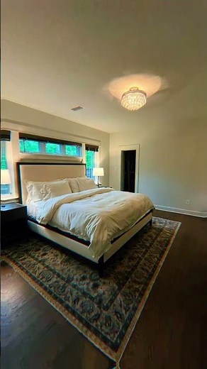 Shop at Vogue Rugs in the Woodlands. Large Selection of rugs, all types and price points.