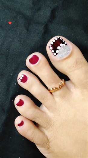 Easy toe nail art at home #nailart #youtubeshorts #toenailart #shorts