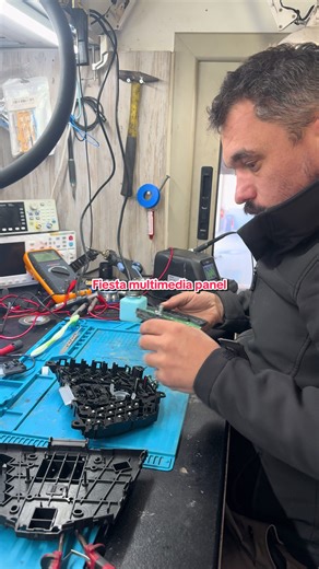 Ford Fiesta Multimedia Panel Repair Guide