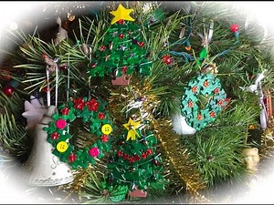 DIY Christmas Puzzle Ornaments - Christmas Tree and Wreath - Tutorial