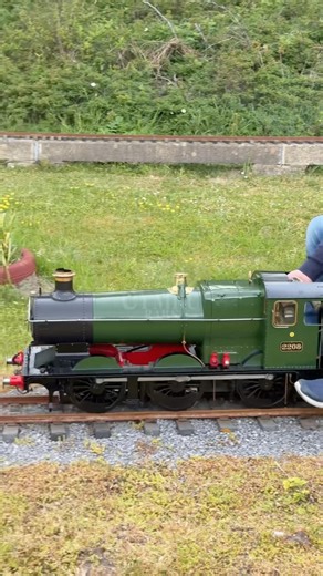MINIATURE STEAM TRAIN! A Masterclass In Small Scale Engineering 🚂🏁 #MiniatureRailway