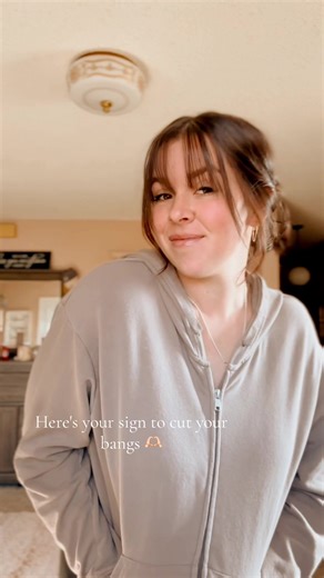 Cut Your Bangs Like a Pro: Easy Steps to Follow