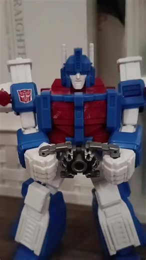 Ultra Magnus 🤣