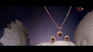 Shimmer your way through the important occasions in your life with the elegant “Rose Ratnam Collection”. #GRTJewellers | GRT Jewellers