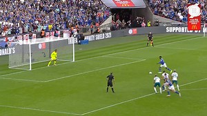 Leicester City Football Club win the 2021 Community Shield! 🙌 Kelechi Iheanacho converted a penalty late in the game, to secure the 1️⃣-0️⃣ victory against Manchester City 👏 | The Emirates FA Cup