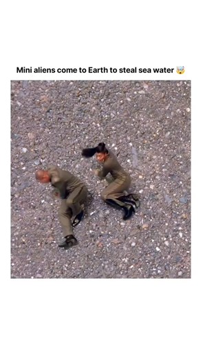 movie cut on Instagram: "Mini aliens come to Earth to steal sea water 🤯 🎬 Title: Meet Dave (2008)** ★ IMDb Rating: 5.1/10 g Genre: Comedy | Adventure | Sci-Fi | Family 🎥 Director: Brian Robbins 👥 Main Cast: Eddie Murphy (Dave / Captain) Elizabeth Banks (Gina Morrison) Gabrielle Union (No. 3 - Cultural Officer) Ed Helms (No. 2 - Second-in-Command) Scott Caan (Dooley) 🌍 Country: United States 🪐 Overview (No Spoilers): A tiny crew of miniature aliens travels to Earth inside a human-shaped spa