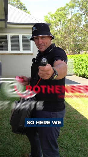 Jet Mate saving the day again. Slope junction causing trouble, access blocked, and the shovel was about to come out, until @jetmatetools did its thing. Paired with the @rothenbergeraus Rothenberger Case Cam, we could see the junction clearly, guide straight through from upstream, and get access without digging. No cutting. No messing around. Didn’t even have to touch the shovel. This collaboration is exactly how these tools should be used, clear vision and proper access working together. Preorde