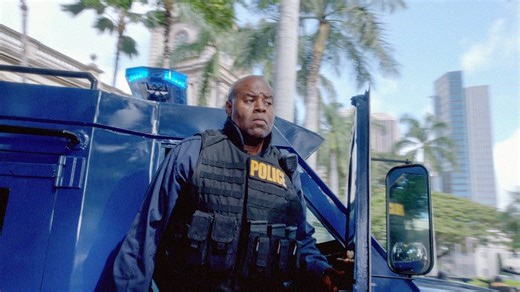 Hawaii Five-0 - Aloha Ke Kahi I Ke Kahi (S04E01) (2013) | ČSFD.cz