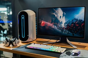 Conectar un PC a otro y usarlos a la vez no es sencillo. Intel quiere solucionarlo con su nueva app: Thunderbolt Share