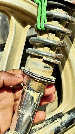 Most Riders Don’t Know This Motorcycle Spring Adjustment Hack