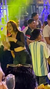 2.5M views · 14K reactions | Mi amiga la timida...  #lajoaki | El Punto Cumbiero | Facebook