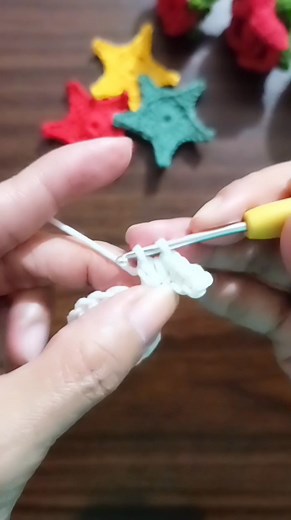 Tiny crochet stars to brighten your season! Want to make your own? Here’s how to crochet these adorable colorful stars. 🧶✨ #everyoneシ゚ #yarnlovers #crocheters #CrochetMagic #crochetchristmas #crocheting #viralpost2025シ2025シ #crochet | Dancewith Myhook