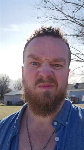 Holy fly trap batman, here is your inspiration to clean! This is just mathed up! How much money in cans was in this tub? Folks I make jokes but if you find yourself in a dark enough place to live like this, seek help. Addiction and depression can be hard to dig back out of alone, seek help. You deserve more. #fyp #comedian #onthisday #humor #trending