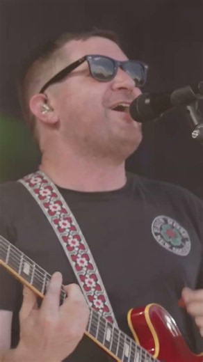 warped, ur energy is freaking us out 😵‍💫 (in a good way) ‪@TheMenzingers‬