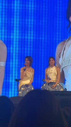 P'Fon, please, in the name of research, we need Bonnie kissing other girls in Moonshadow EMIBONNIE 1ST TIME IN KOREA#EmiBonnieFMSeoul