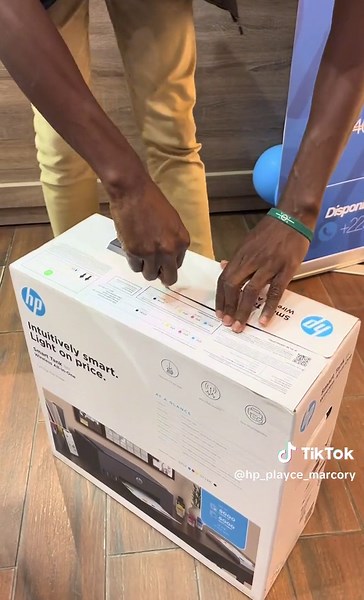 Découvrez l’imprimante HP smart tank 581, idéale pour des impressions de qualité. Grâce à son réservoir d’encre haute capacité, profitez également de sa connectivité sans fil pour imprimer facilement depuis vos appareils mobiles.Une solution pratique et économique pour tous vos besoins d’impression ! @HP #ci #original #garantie