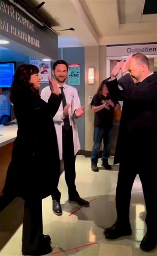 Watch: Donnie Wahlberg's heartfelt speech to his "Blue Bloods" family