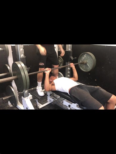 Powerlifting Techniques for Better Bench Press Performance