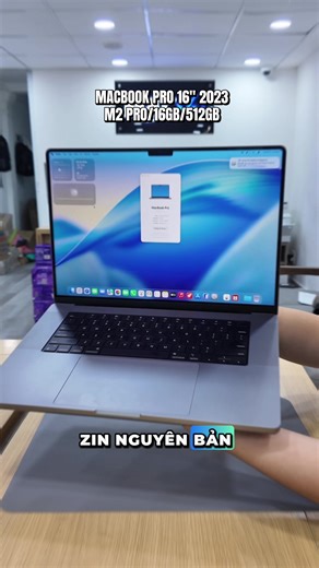 MacBook Pro 16