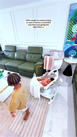 Chim caught on camera trying to care of Kamso 🥰 and little miss Kam was giving him h@rd time 😂 #olivia_chukwu