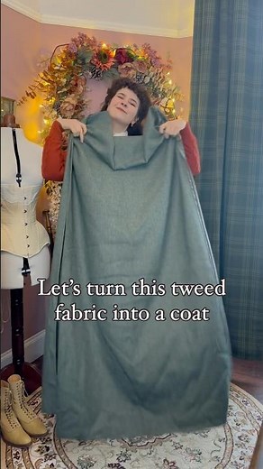 Check out my newest video to see how I turned this tweed fabric into a custom fitted 1940s coat 🪡