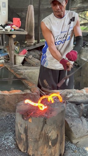 salah satu jenis bahan baku pengrajin pandai besi didesaku #new #nature