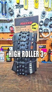 Il nuovo Maxxis High Roller III porta una delle leggende del downhill ai massimi livelli di trazione. In mescola 3C MaxxGrip e carcassa Double Down (2x120 TPI), è pensato per chi cerca controllo e sicurezza su qualsiasi terreno: smosso, roccioso o bagnato. 👉 https://www.pbikestore.com/prodotto/maxxis-high-roller-iii-29x2-40-dd-3c-maxxgrip-tr/ Il battistrada ridisegnato garantisce frenate potenti e grande stabilità in curva, anche con pressioni basse. Perfetto per bici Enduro ed E-Bike con escur