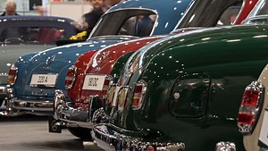 Classic Motorshow eröffnet Saison - In Bremen kommen Oldtimerfans auf ihre Kosten