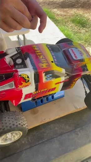 Nitro Rustler 2.5 stadium truck on the clay berm track