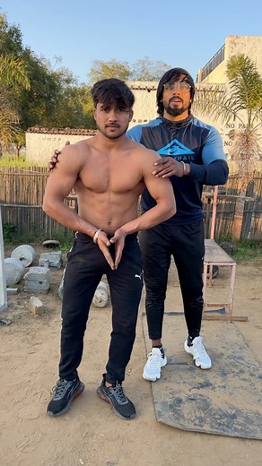 40K views · 994 reactions | Men’s Physique Posing Tutorial  19 Years Old Champ #desi #motivation #trending #workout #fitness #bodybuilding #vipindesifitness | Vipin Yadav | Facebook