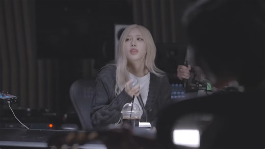 460K views · 9.6K reactions | ROSÉ - December (Neck Deep) Live Studio Cover #rose #BLACKPINK #december #neckdeep #punkrock | IndieSikat | Facebook