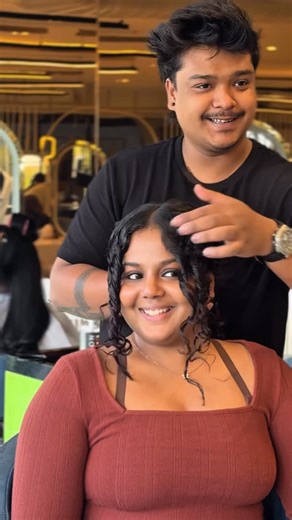 🅐🅢🅗🅘🅢🅗🅐🅘🅡🅒🅡🅐🅕🅣 on Instagram: "Deep Auburn ✨ timeless, warm, and rich . Cut round layers with curtain curls . . #DeepAuburn #DeepAuburnHair #CurlyHairColor #CurlyHairGoals #CurlyHairReels #CurlsOfInstagram #NaturalCurls #CurlyHairInspo #ColoredCurls #HealthyCurls #CurlyHairLove #CurlTransformation #HairColorReel #AuburnHair #CurlConfidence"