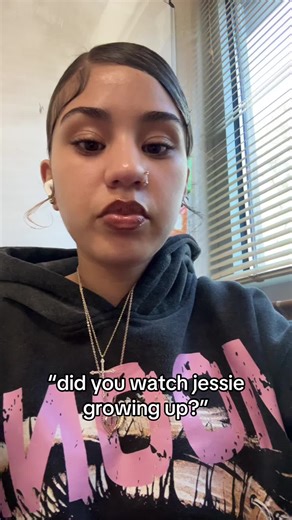 excuse tf outta me and why am i just now finding this out..#blowthisupforme #foryou #viralvideo #tiktok #foryoupageofficiall #relatable #jessie #2000 #2009