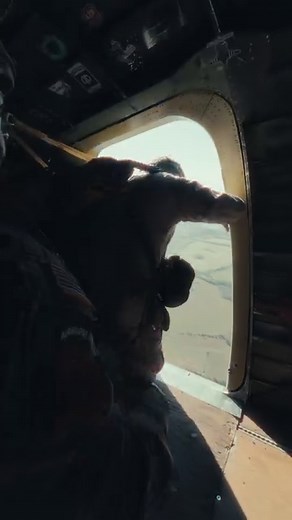 You can almost feel the wind in your face 💨 Members of the @all_airborne_battalion conduct an airborne operation from a C-47 Aircraft 11 November, 2023, in Brandy Station, Virginia. The All Airborne Battalion is a veterans organization that is comprised of members who are passionate about honoring the history and legacy of the United States paratrooper. 🎥: Dennis Buzzard #aatw #paratrooper #alltheway | WETSU Airborne Community
